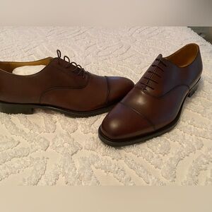 Brown leather Oxford